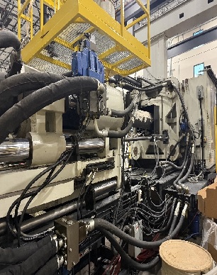 Cincinnati Milacron VL-850 Injection Moulding Machine - 2